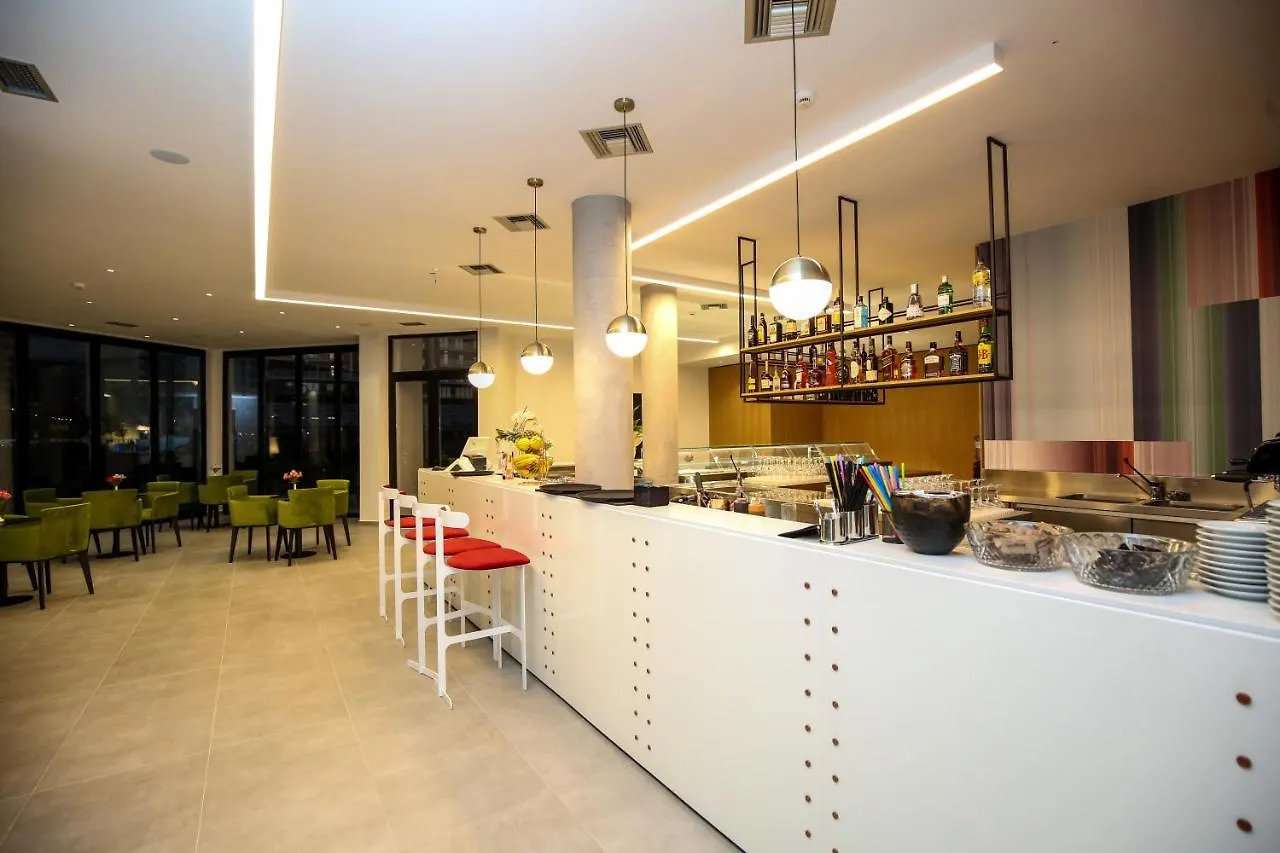 Regina Garden Vlore Hotel