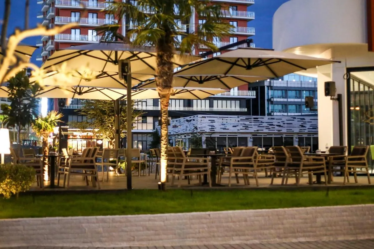 **** Szálloda Regina Garden Vlora Albánia